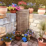 Lägenhet Mit Terrasse, Garten