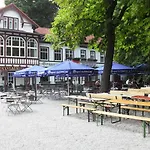 Mit Terrasse, Garten *