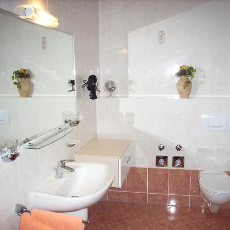 公寓 Mit Terrasse, Garten 哥达